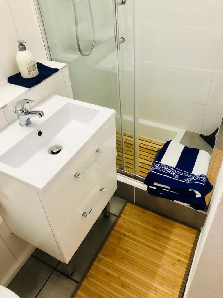 Stylish Studio Close To Beach In Residence With Pool 纳博讷 外观 照片
